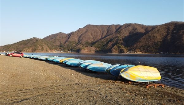 西湖 自由キャンプ場